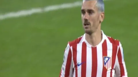 周润发挑战机场三跑十公里，新赛季首秀，明年再战渣马半程