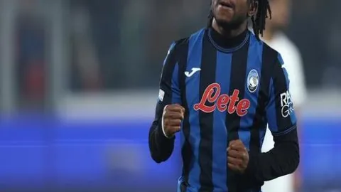 奥莫特遭吹进攻犯规与裁判争执吃T，累计犯规达四次